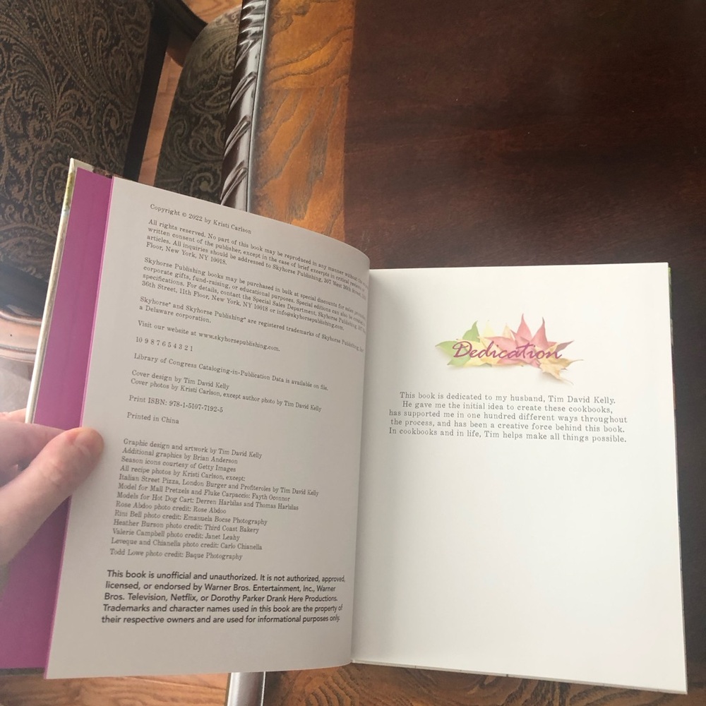 NEW Eat Like a Gilmore Seasons Gilmore Girls Revival Cookbook - Picture 7 of 9